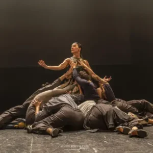 Imagen de escena de Fronteras en el aire, de Ángel Rojas Dance Project.